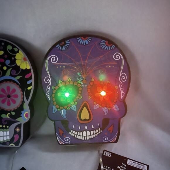 LED Sugar Skull Sign Lot of 2 Día De Los Muertos Day Of The Dead Holiday Decor - Picture 7 of 14